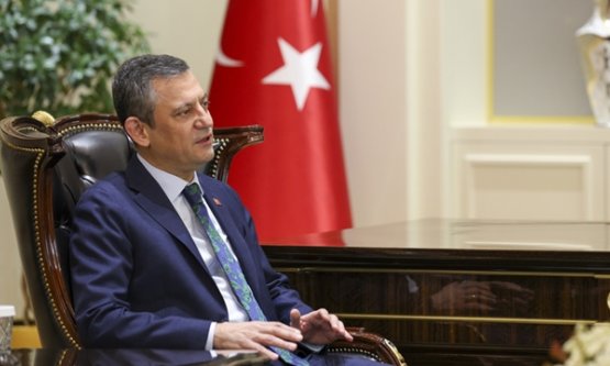 Özgür Özel: 'Siyasi İktidarın Aparatları, Ahmet Özer'in Suçsuzluğunu Asla Gölgeleyemeyecektir'