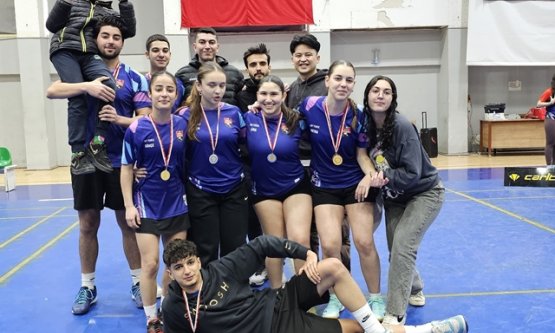 Yakın Doğu Üniversitesi madalyaları topladı