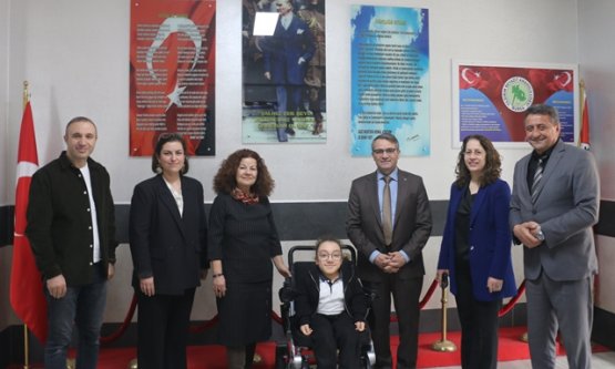 Bursa Yıldırım'da Lise Öğrencisinin Akülü Araç Sevinci
