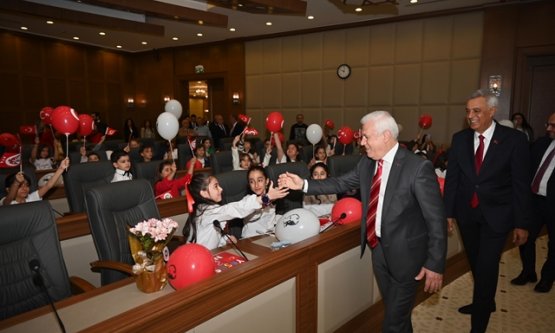 Bursa Büyükşehir Meclisi'nde söz çocukların