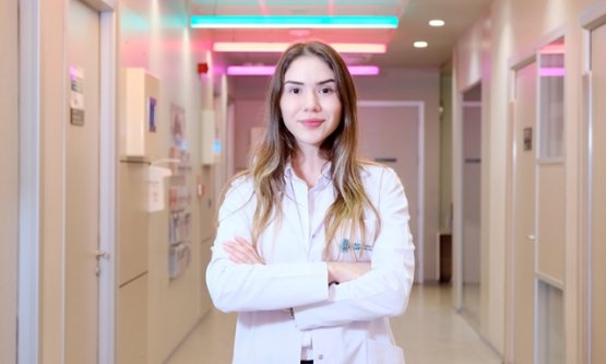 'mış gibi' gülmek bile yetiyor