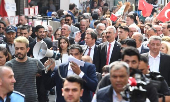 Osmangazi'de 23 Nisan Coşkusu Caddelere Sığmadı