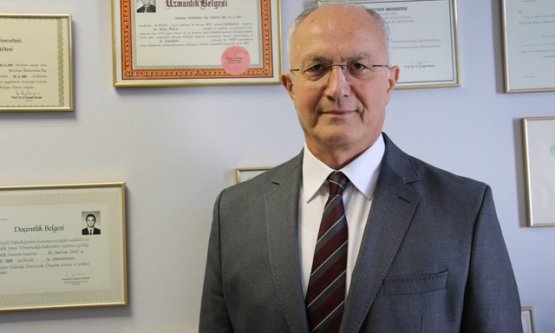 Prof. Dr. Ünal'dan Dünya Aşı Haftası'nda Yaşam Boyu Bağışıklama Vurgusu