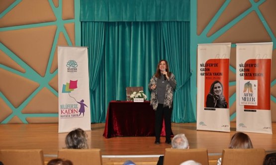 Yazar Müge İplikçi Nilüferli kadınlarla buluştu
