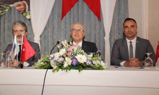 ARSİYAD Genel Kurulu'nda Erdinç Acar Güven Tazeledi: 'ARSİYAD Evi' Projesi Hızla Yükseliyor!