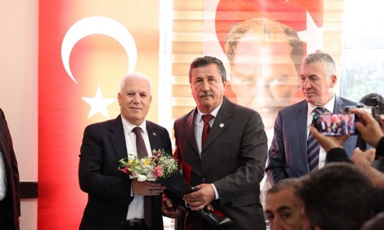 Başkan Bozbey'den Harmancık'a Tam Destek: Dağ İlçeleri Turizm, Tarım ve Hayvancılıkla Gelişecek!