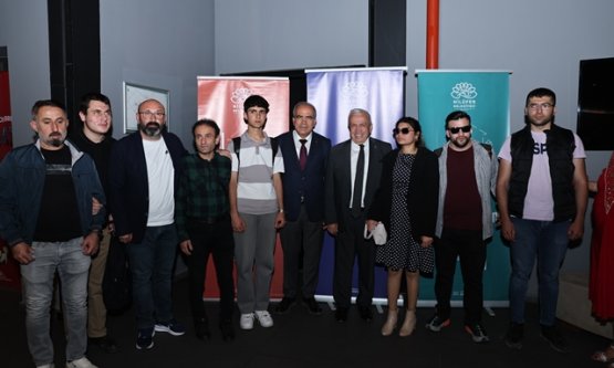 Bizim Ev Engelliler Merkezi'nden Yeşilçam Şarkıları Konseri: Yıl Sonu Gösterisi Büyük Alkış Aldı