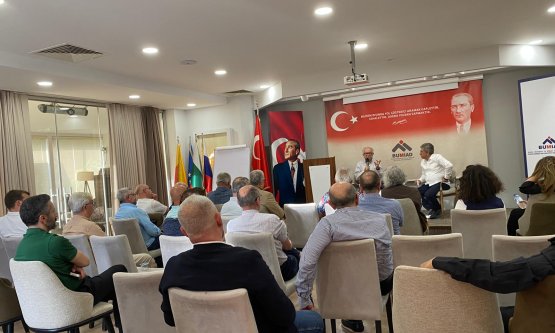 BUMİAD 'Serbest Kürsü'de Rotasyon Kalıplama Öncüsü Celal Beysel'i Ağırladı: Floteks ve Hidrojen Depoları!