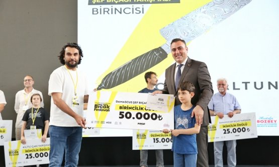 Bursa Bıçak Festivali'nde Ustalar Yarıştı: En İyi Şef Bıçağı ve Kilitli Çakı Ödülleri Sahiplerini Buldu!
