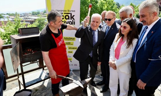 Bursa Bıçak Müzesi Açıldı: Köklü Gelenek Uluslararası Festivalle Taçlanıyor!