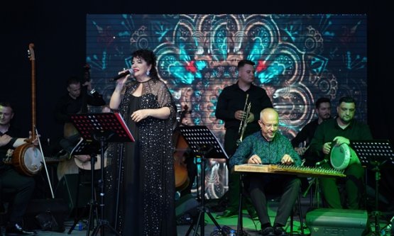Bursa Büyükşehir Belediyesi'nden Müzik Ziyafeti: Âşık Mahzuni Şerif ve Göksel Baktagir Konserleri Büyük İlgi Gördü!
