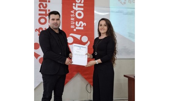 Bursa Büyükşehir Belediyesi ve Uludağ Üniversitesi'nden Öğrencilere Kariyer Desteği: Etkili CV ve Mülakat Teknikleri Semineri!