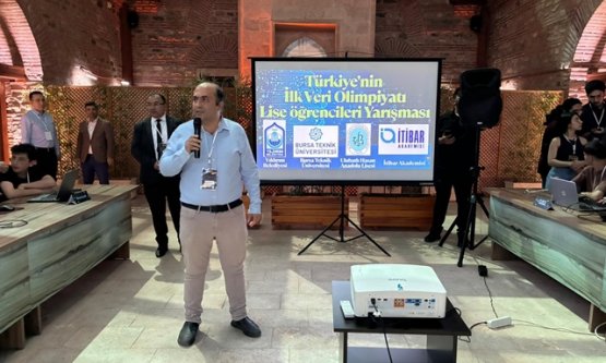 Bursa'da Gençlerin Veri Okuryazarlığına Destek: Lise Öğrencileri Veri Olimpiyatı Düzenlendi!