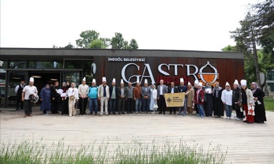 Bursa Öğretmen Akademileri İnegöl'de 'Şehir ve Gastronomi' Buluşması Gerçekleştirdi: Yerel Lezzetler Keşfedildi