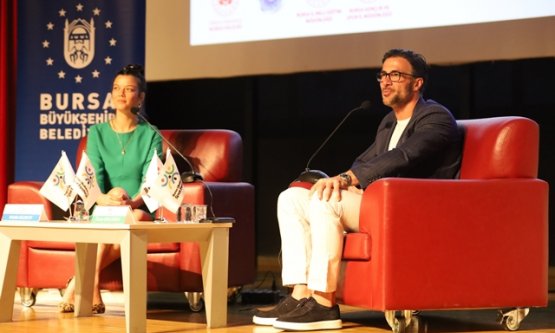 Bursa Uluslararası Spor Festivali'nde Ömer Erdoğan Gençlerle Bir Araya Geldi: Bursaspor Şampiyonluğu ve Geleceği Konuşuldu