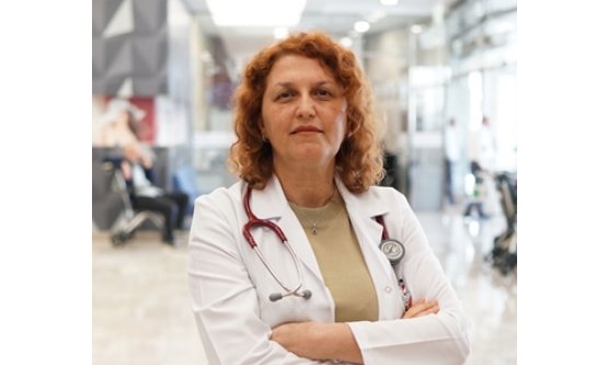 Dünyada Menenjit Vakaları Artıyor: Uzmanlardan 'Neisseria meningitidis' Uyarısı ve Korunma Yolları