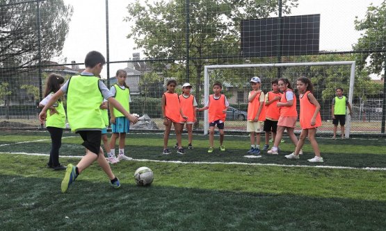 Nilüfer Belediyesi'nden Yaz Spor Okulları: Çocuklar ve Gençler İçin 11 Farklı Branşta Eğitim Fırsatı