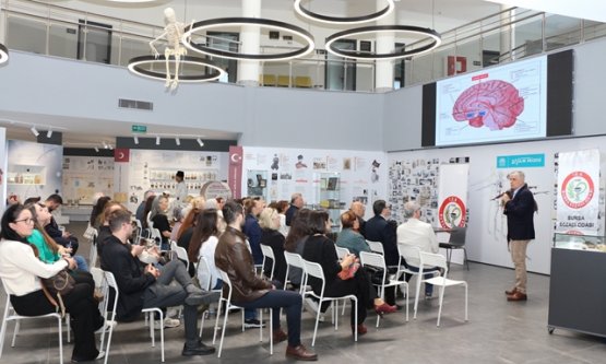 Nilüfer'de Eczacılık Gününe Özel Söyleşi: Toplum Sağlığındaki Rolü Vurgulandı