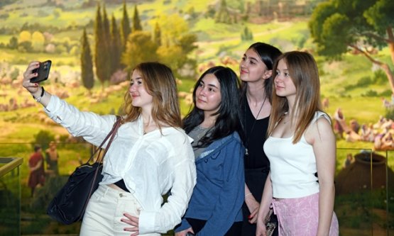 Osmangazi Belediyesi'nden Harmancık'a Gelecek Desteği: Üsküdar Amerikan Lisesi'nden Robotik Laboratuvar!