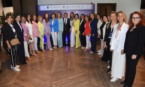 Sürdürülebilir Liderlik ve Stratejik Esneklik Zirvesi C-SUMMIT 2025 Bursa'da Tamamlandı: İş Kadınları Gücünü Birleştirdi!