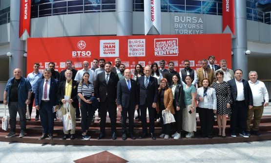 Türkiye-Macaristan Ticaret Hacmi Hızla Büyüyor: Vize Kolaylığı Ticareti Tetikliyor!