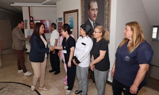 Başkan Yardımcısı Altun'dan Huzurevlerine Bayram Ziyareti: 'Sizin Yanınızdayız!'