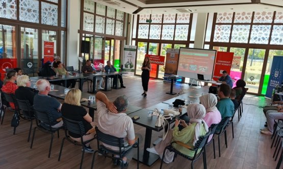Bursa Büyükşehir Belediyesi'nden Bağımlılıkla Mücadele Eğitimi: Toplumsal Duyarlılık Vurgusu