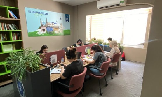 Bursa Büyükşehir Gençlik Merkezleri Sınav Döneminde 24 Saat Açık!