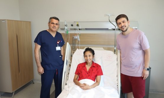 Bursa Şehir Hastanesi'nde Bir İlk: Dubai'den Gelen Kalp Hastası Minimal İnvaziv Yöntemle Şifa Buldu!
