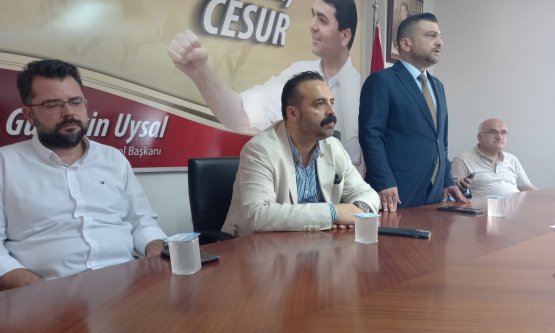 Demokrat Parti Bursa'da Bayramlaşma: Demokrasi ve Adalet Vurgusu