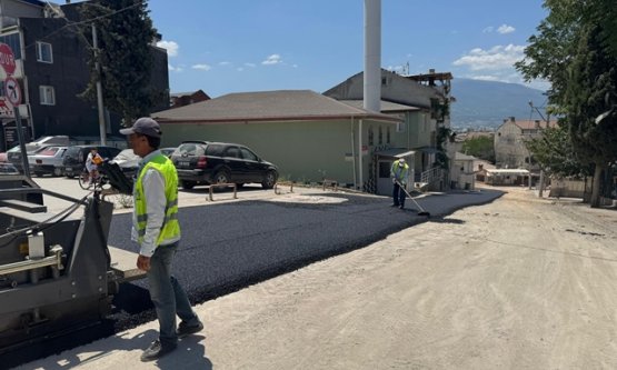 İnegöl'de Sağlıklı Su Altyapısı ve Yeni Asfalt Hamlesi: Kayıp-Kaçak Azalıyor!