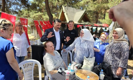 İYİ Parti Osmangazi Teşkilatı'ndan Birlik Mesajı: 'Korkmuyoruz, Çekinmiyoruz, Susmuyoruz!'