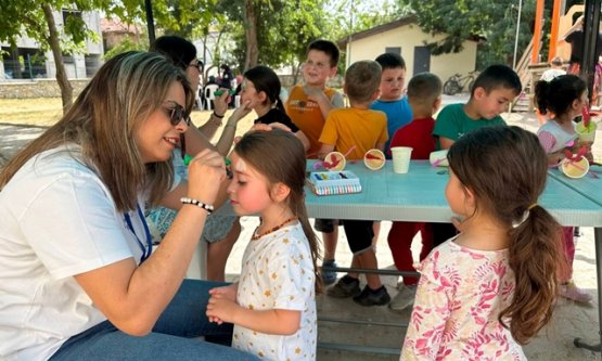 Nilüfer Belediyesi'nden Yaz Tatiline Özel: 'Çocuk Akademisi Yaz Atölyeleri' 24 Mahallede Başlıyor!