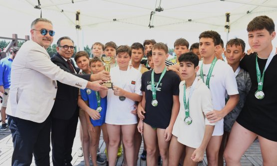 Osmangazi Belediyesi Sutopu Festivali Sonuçlandı: Şampiyon Uludağ Oksijenspor Kulübü!