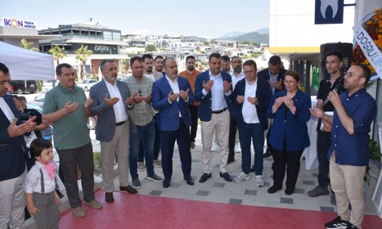 Zenodent Diş Polikliniği Bursa'da Açıldı: Dijital ve Uzman Diş Hekimliği Hizmeti!