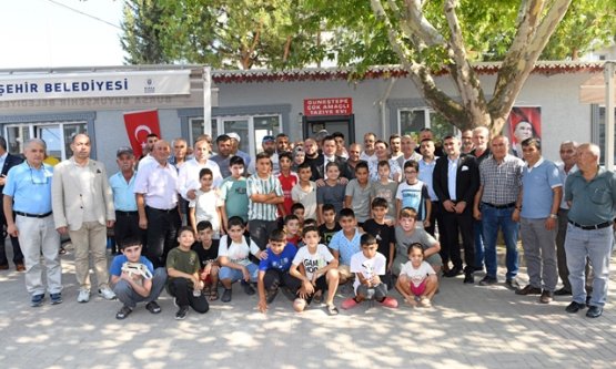 Başkan Erkan Aydın Güneştepe'de: 'Vatandaşın Sorunu Çözmek En Büyük Motivasyonumuz!'