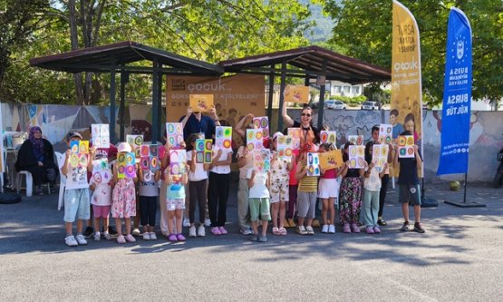 Bursa'da Sanat Her Yerde: Gezici Sanat Atölyesi Merkeze Uzak İlçelerde Çocuklarla Buluşuyor!