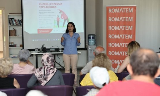 Nilüfer Huzurevi Sakinlerine Sağlıklı Yaşam ve Hareket Semineri: Uzmandan Pratik Egzersiz Önerileri!
