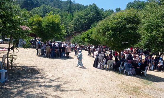 Seferi Işıklar Köyü'nde Geleneksel 'Gözcü Mahmut'u Anma ve Köy Hayrı' Coşkusu Yaşandı