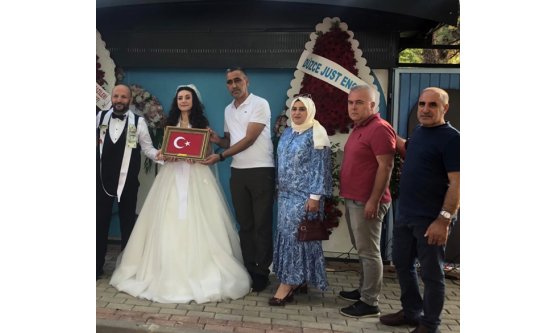 Vatan Sevgisiyle Yoğrulmuş Bir Düğün: Mevlüt Yücesan Dünya Evine Girdi!