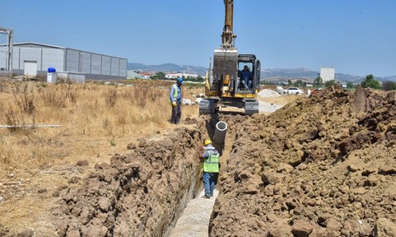 Yenişehir'de Altyapı Hamlesi: Bursa Büyükşehir Belediyesi'nden Kanalizasyon ve Yağmursuyu Hatlarına Dev Yatırım!