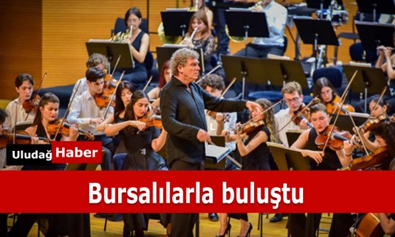 Bursa'da Zafer Coşkusu Başladı: İki Muhteşem Konser