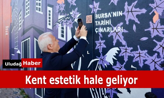 Bursa Sokakları Sanatla Canlanıyor: Turistlere İki Dilde Rehberlik