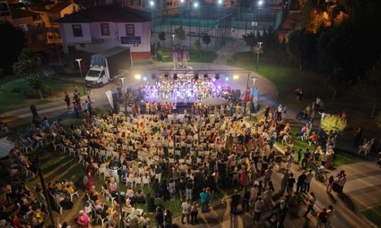 Gemlik Belediyesi Kültür Sanat Etkinliklerini Mahallelere Taşıyor