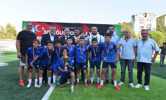 Yıldırım'da 30 Ağustos Coşkusu Futbol Turnuvası ile Taçlandı