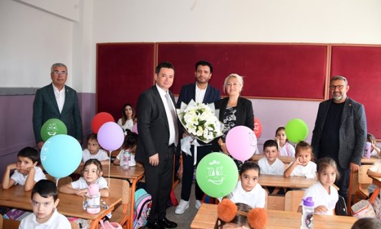 Başkan Aydın'dan Okullara Sürpriz Ziyaret