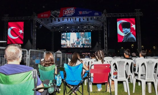 Bursa Büyükşehir Belediyesi'nden 30 Ağustos'a Özel Film Gösterimi