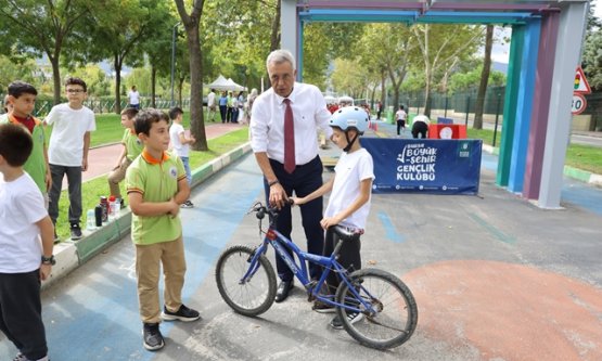 Bursa'da Çocuklara Güvenli Bisiklet Sürüş Eğitimi