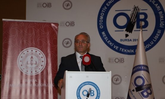 Bursa'da 'Türkiye Yüzyılı Maarif Modeli' İçin Formatör Öğretmenler Bir Araya Geldi
