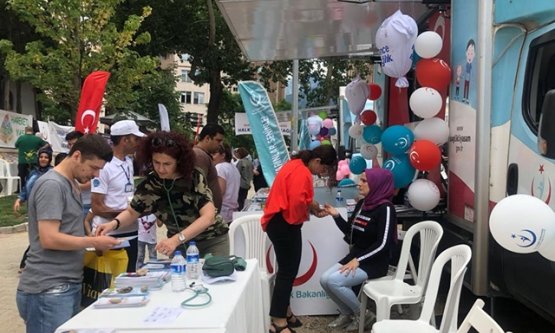 Bursa İl Sağlık Müdürlüğü'nden ‘Sağlık Sokağı' Etkinliği